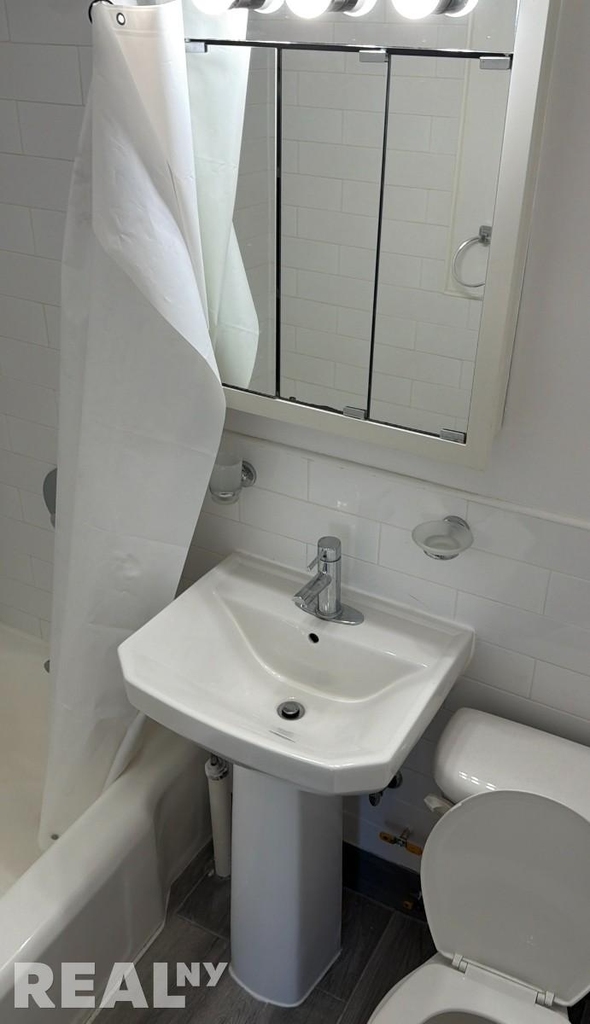 455 Second Avenue - Photo 2