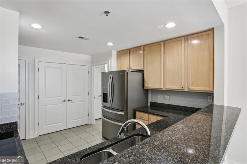 285 Centennial Olympic Park Drive Nw - Photo 4