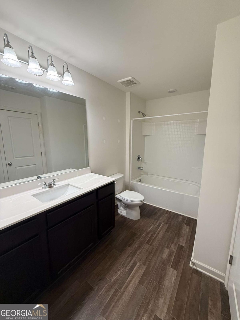 2330 Mckenna Square Drive - Photo 8