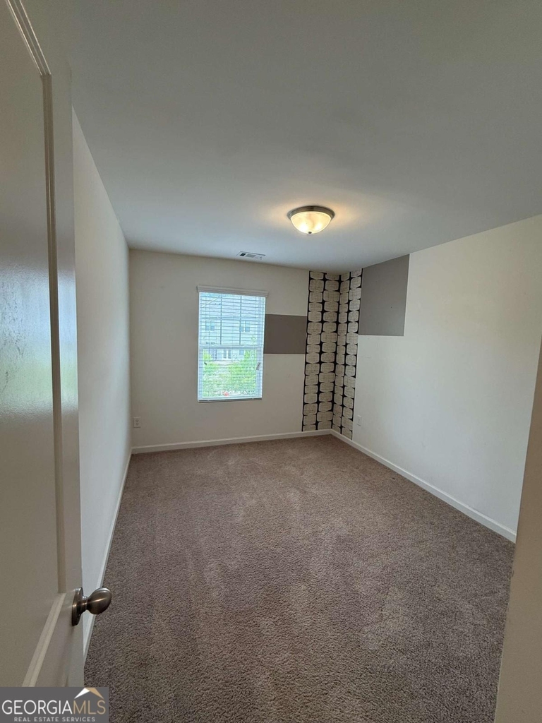2330 Mckenna Square Drive - Photo 9