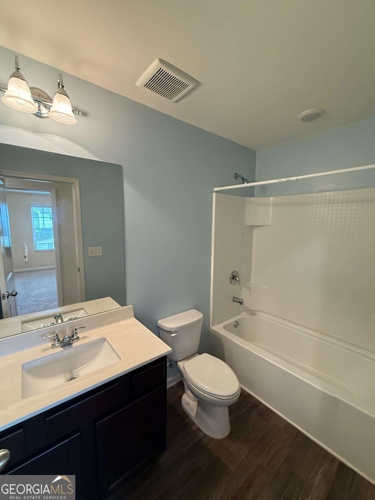 2330 Mckenna Square Drive - Photo 11