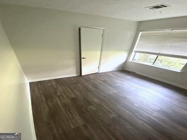222 Peartree Lane - Photo 9