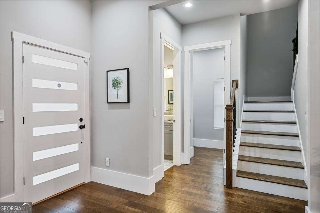 79 Adair Avenue Se - Photo 4