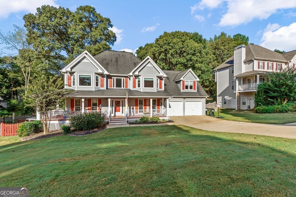 552 Magnolia Drive - Photo 0
