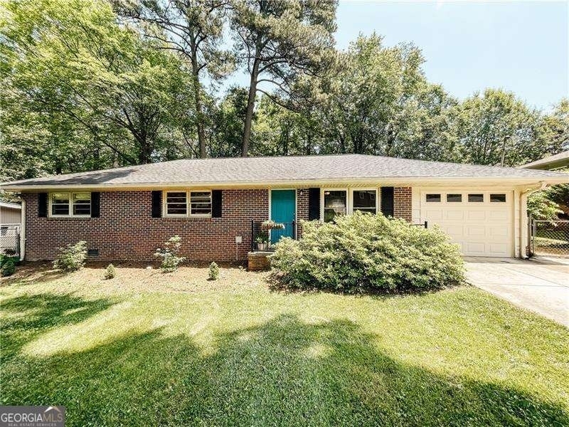 116 Indian Trail - Photo 1