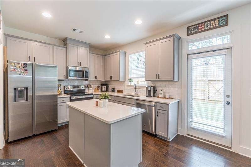 5392 Brooklands Drive - Photo 4