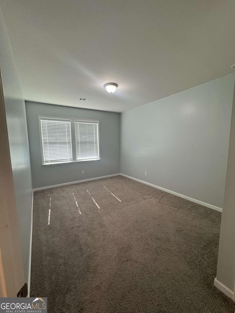 719 Saffron Boulevard - Photo 10