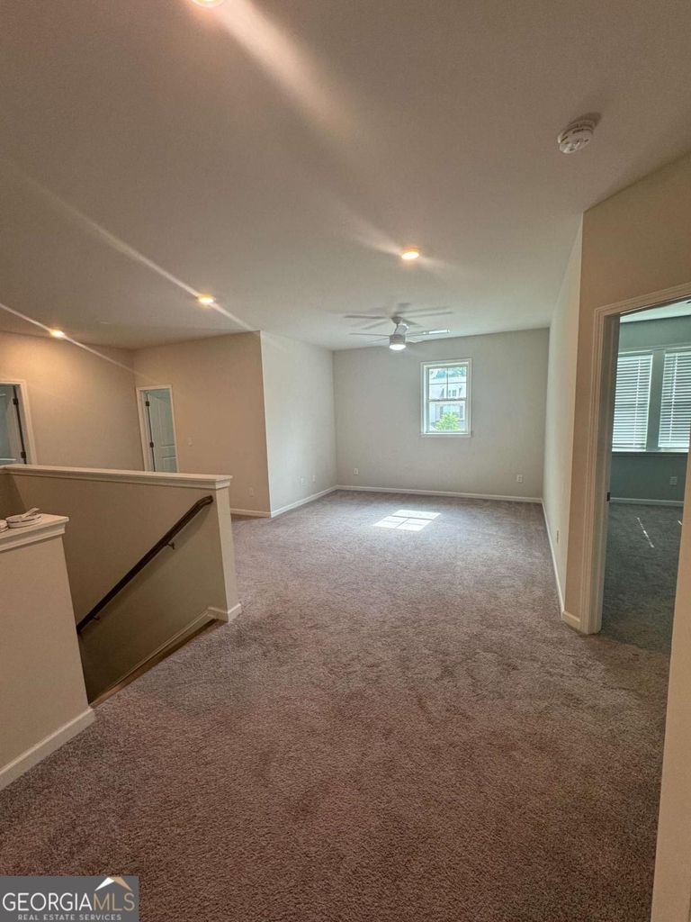 719 Saffron Boulevard - Photo 8