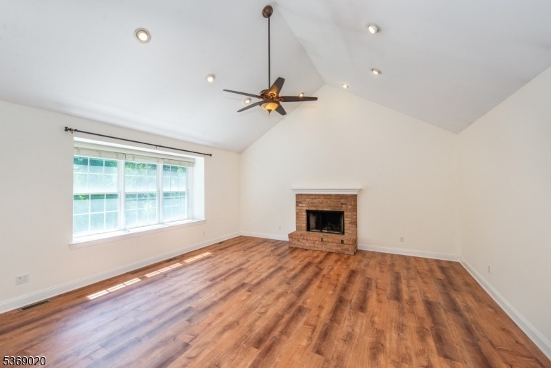 5 Savannah Court - Photo 5