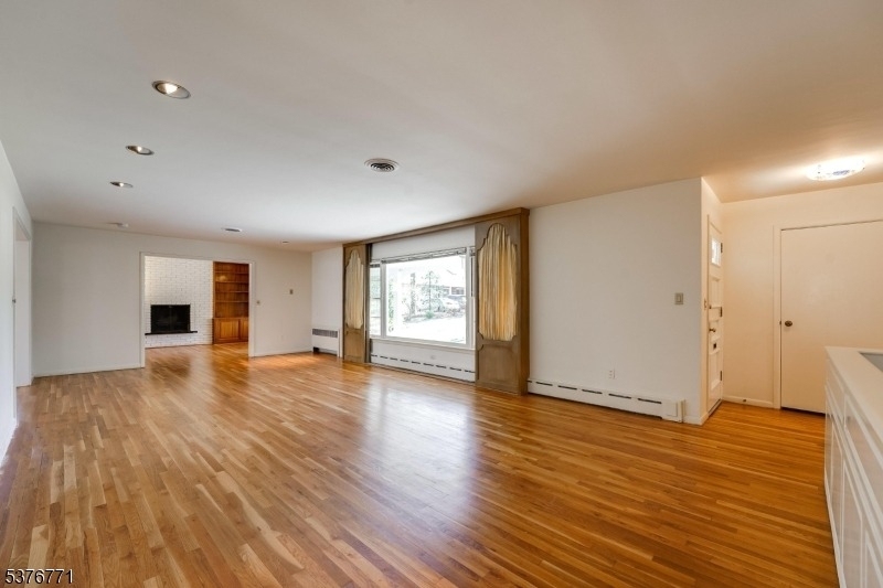 17 Oxford Dr - Photo 1