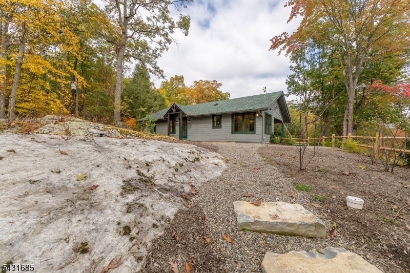 232 W Shore Dr - Photo 8