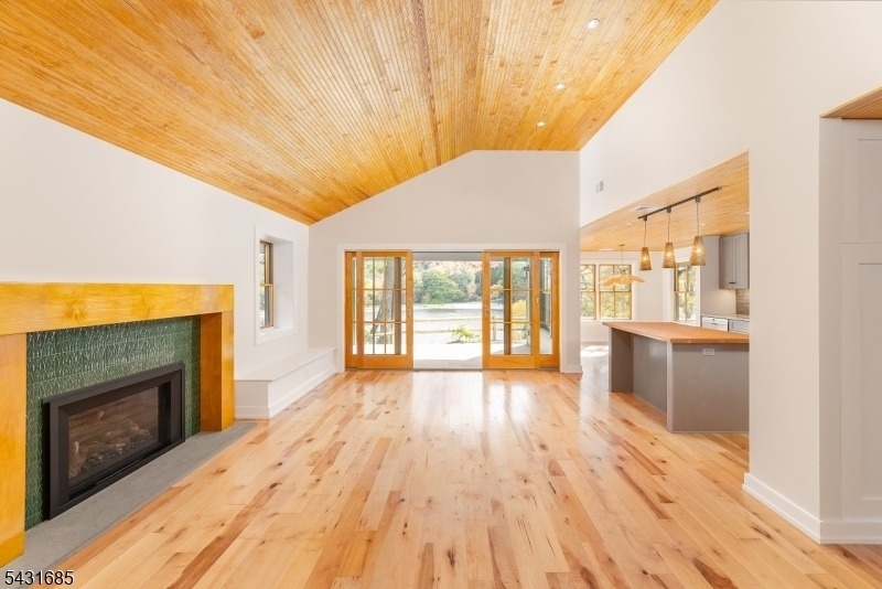 232 W Shore Dr - Photo 15