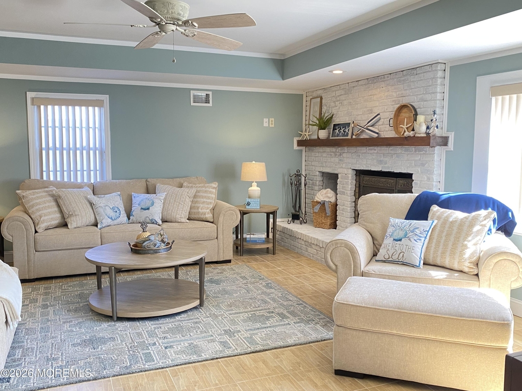 102 W Colony Road - Photo 7