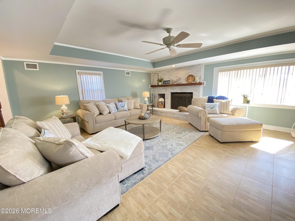 102 W Colony Road - Photo 8