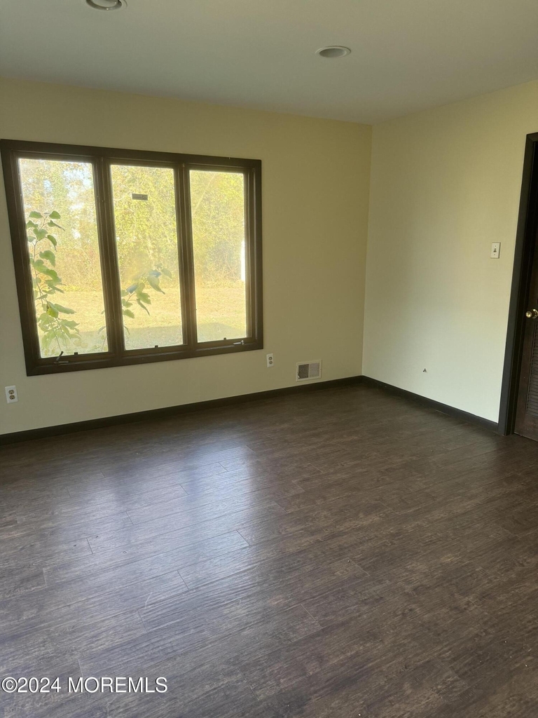 2103 Rutherford Avenue - Photo 4