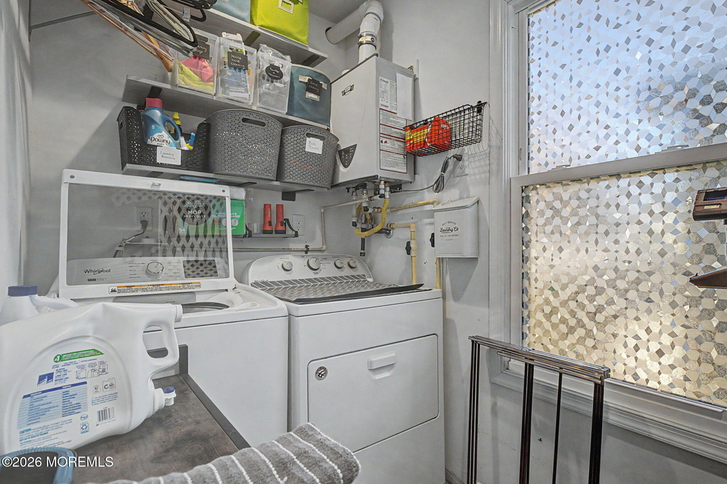 10 Center Street - Photo 15