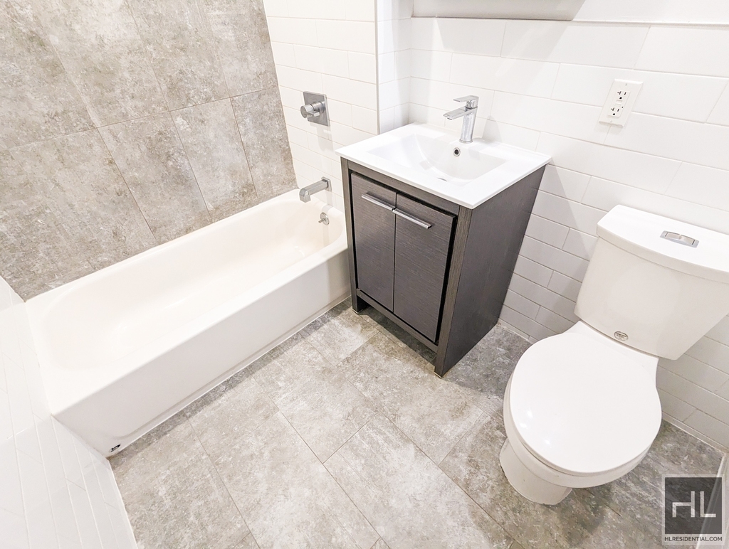 West 162 Street - Photo 4