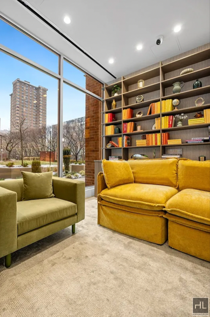 2nd Avenue - Photo 13