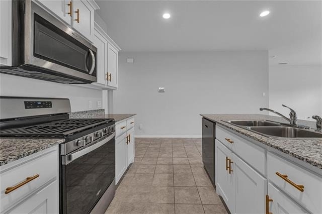 708 Basteen Lane - Photo 3