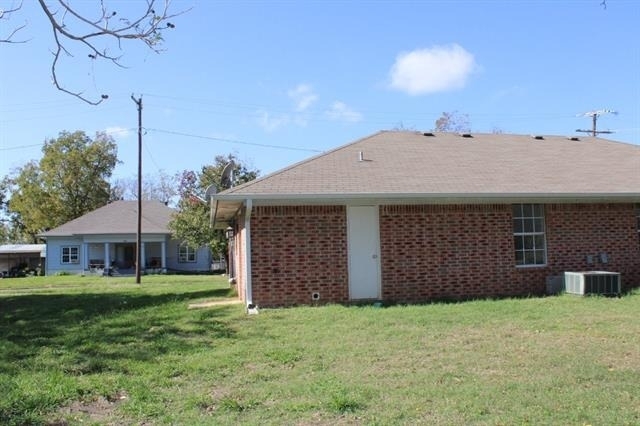 701 Sw 1st Street - Photo 2