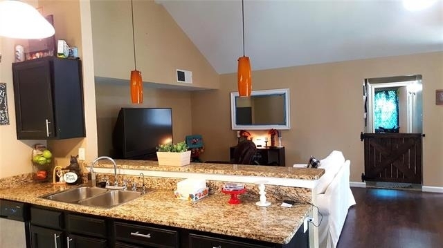 4423 Chapman Street - Photo 3