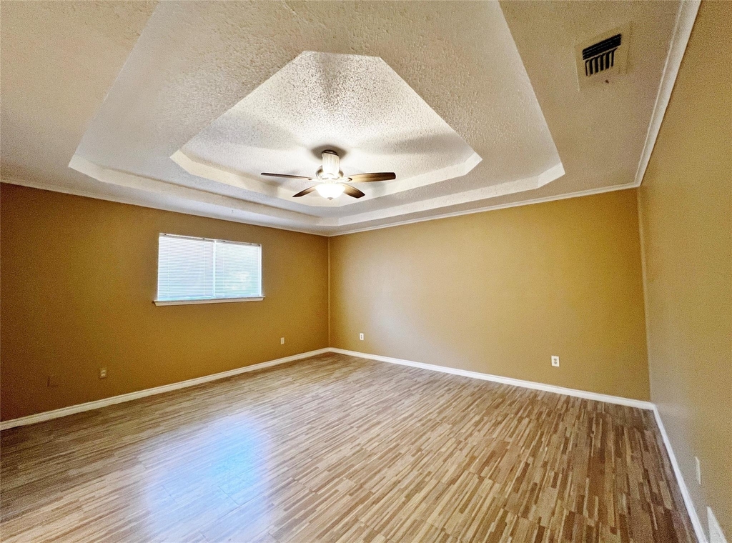 221 Connie Drive - Photo 15