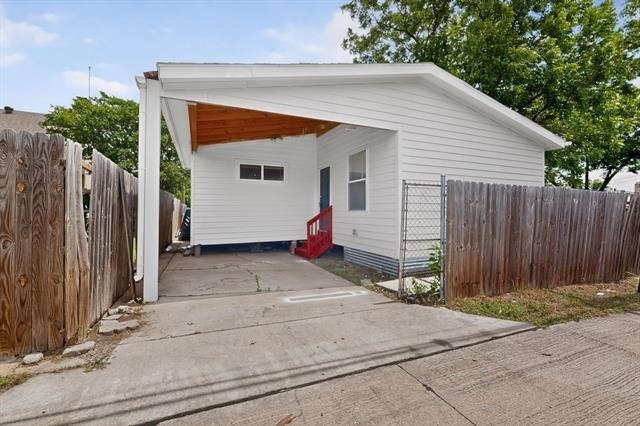 1305-a Nw 14th Street - Photo 1
