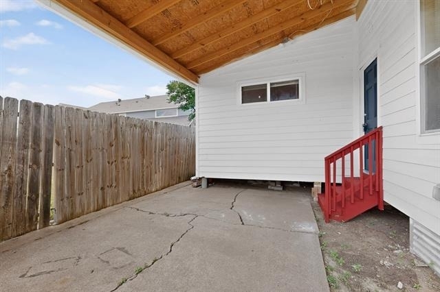 1305-a Nw 14th Street - Photo 3