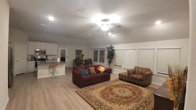 308 N Crescent Avenue N - Photo 2
