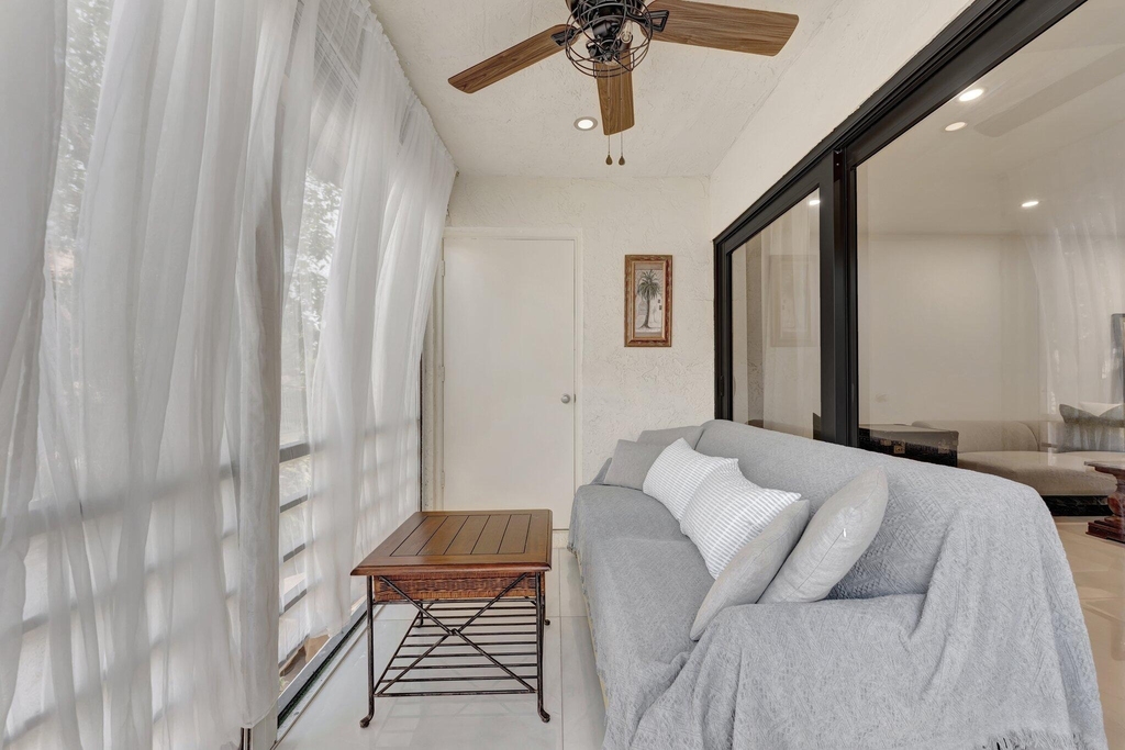 138 S Cypress Road - Photo 21