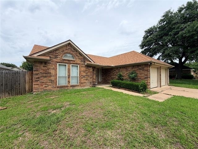 4806 Shadyway Drive - Photo 1