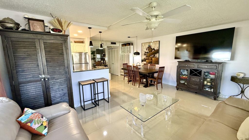 21 Newport B Court - Photo 2