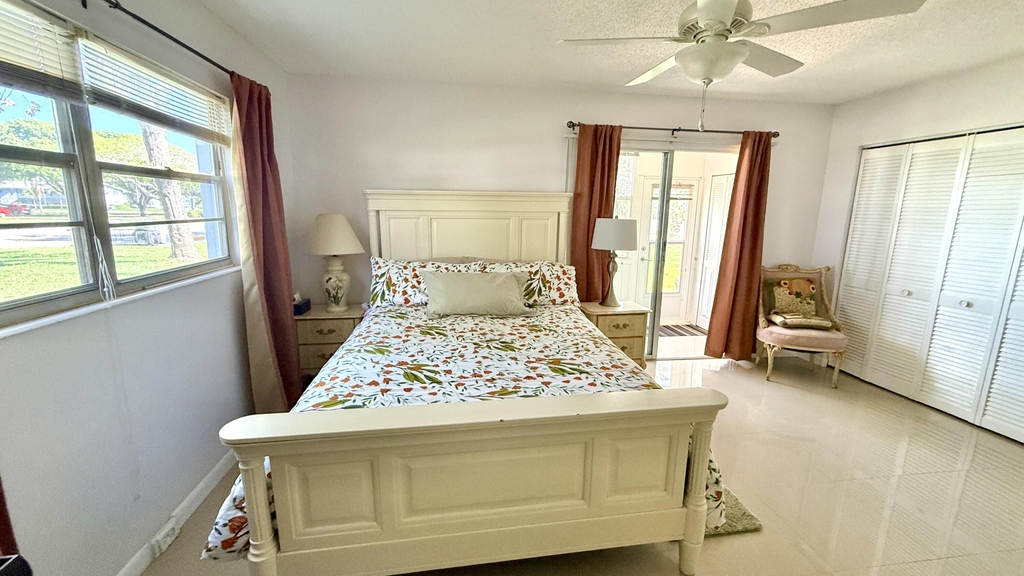 21 Newport B Court - Photo 19