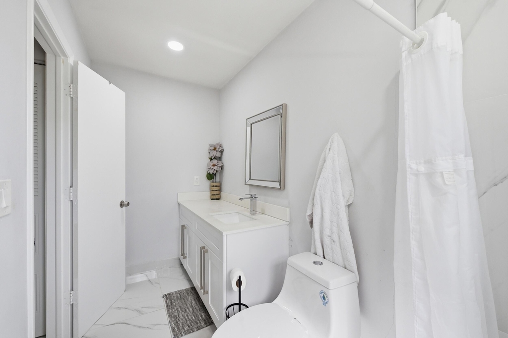 6396 Country Wood Way - Photo 24