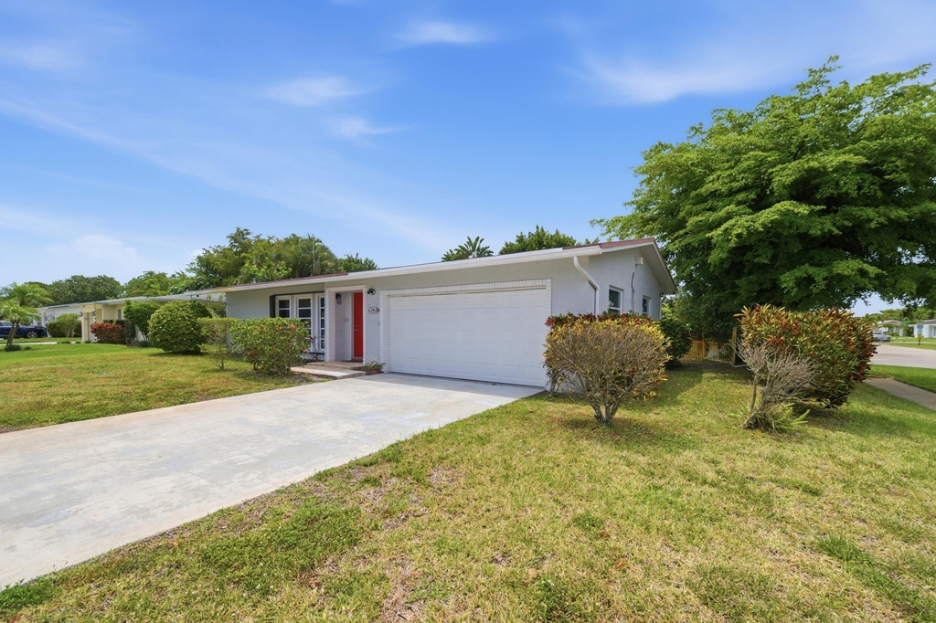 6396 Country Wood Way - Photo 4
