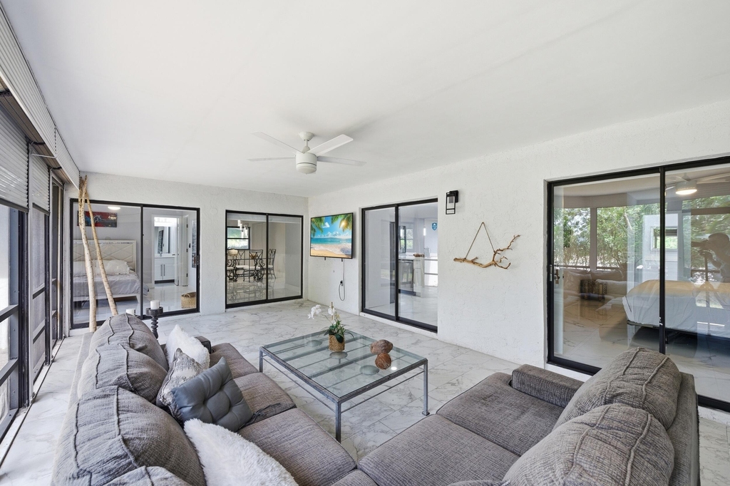 6396 Country Wood Way - Photo 14