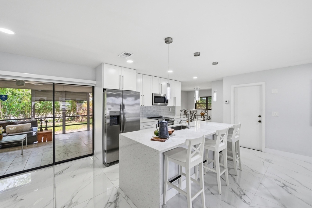 6396 Country Wood Way - Photo 11