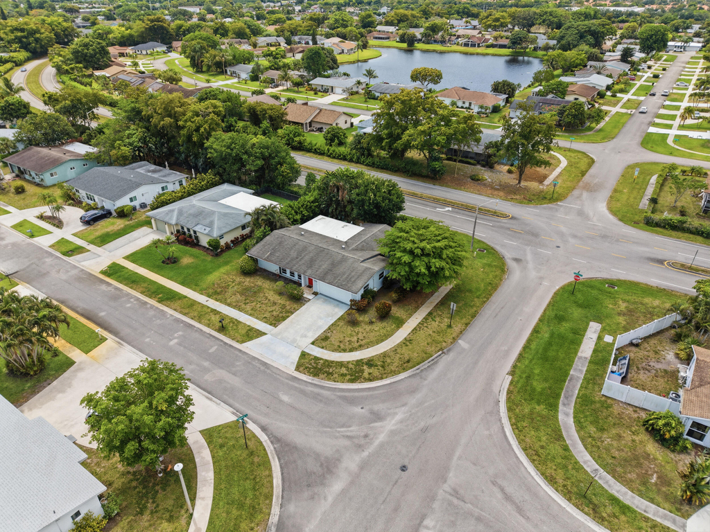 6396 Country Wood Way - Photo 43