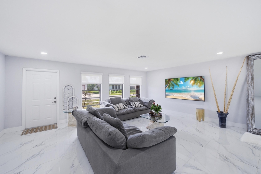 6396 Country Wood Way - Photo 5