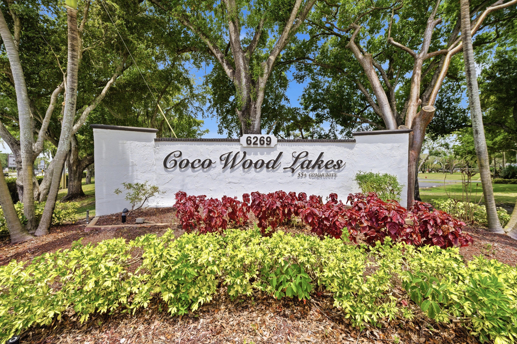 6396 Country Wood Way - Photo 39