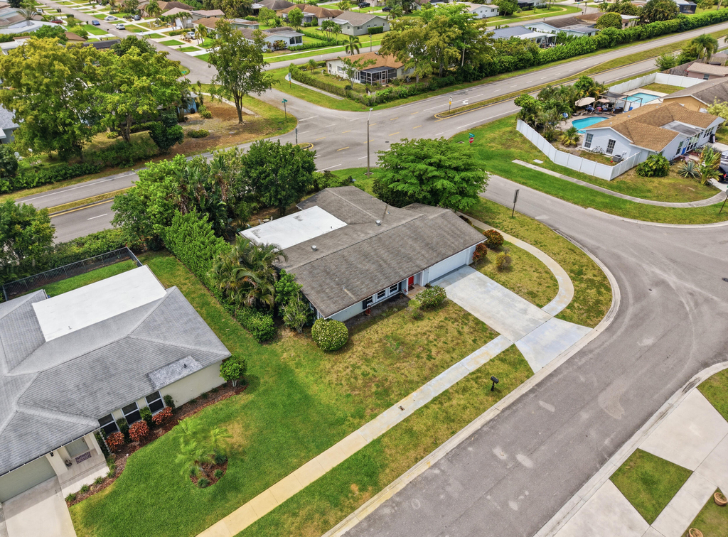 6396 Country Wood Way - Photo 40