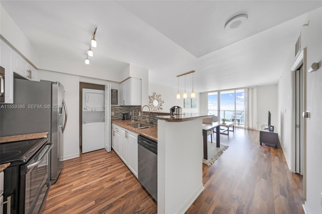1155 Brickell Bay Drive - Photo 10