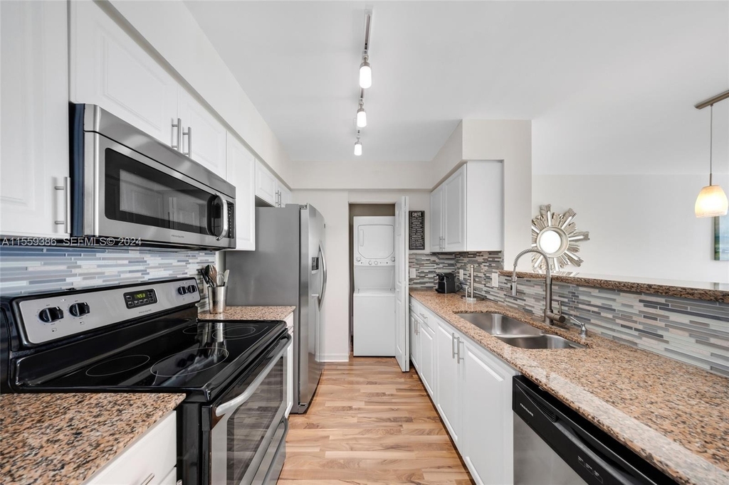 1155 Brickell Bay Drive - Photo 9