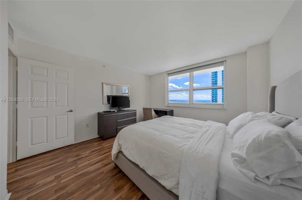 1155 Brickell Bay Drive - Photo 16
