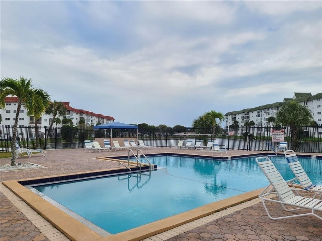 4880 Nw 22nd Street - Photo 16