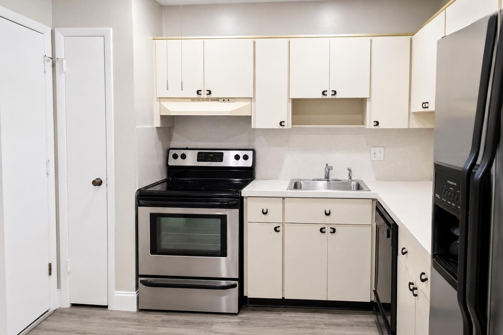 4880 Nw 22nd Street - Photo 4