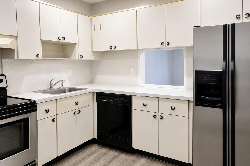 4880 Nw 22nd Street - Photo 5