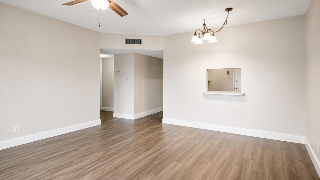 4880 Nw 22nd Street - Photo 3