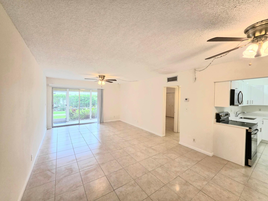 959 Se 2nd Avenue - Photo 4