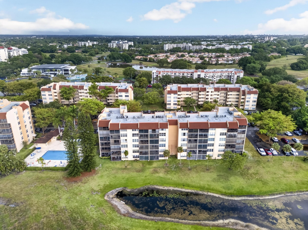 3671 Environ Boulevard - Photo 16